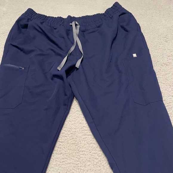 Figs Women's scrubs joggers Pants size XXL/P - Picture 3 of 6